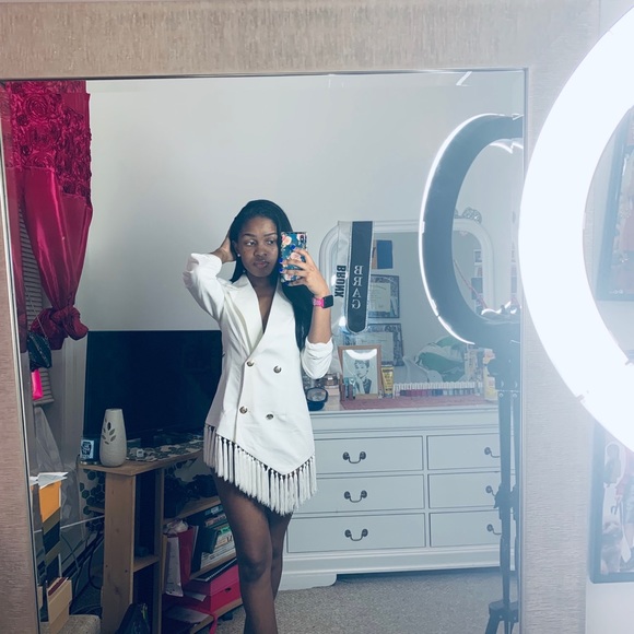 White blazer with Tassels - Picture 2 of 2